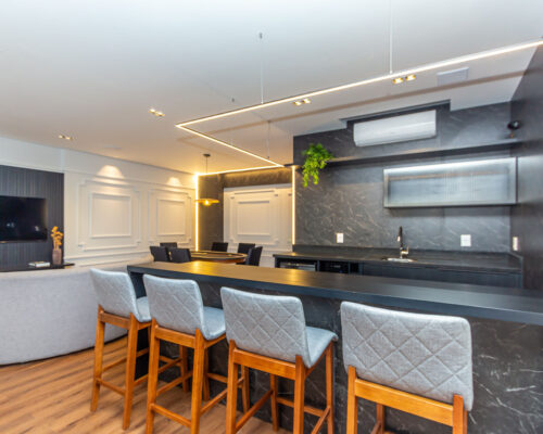 Apartamento decorado à venda no Costa Esmeralda Residence