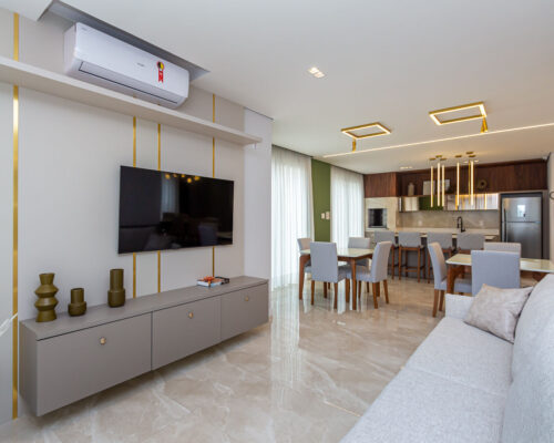Apartamento decorado à venda no Costa Esmeralda Residence