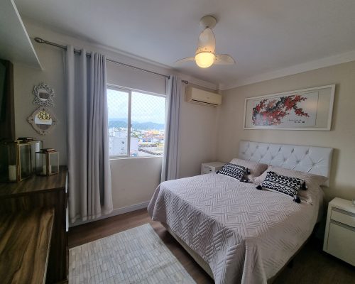 Apartamento à Venda no Ed. Caioba