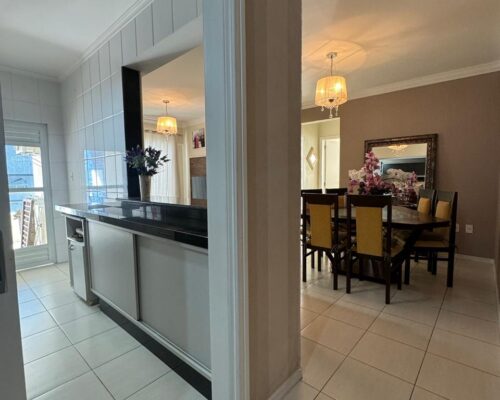 Cozinha parcialmente integrada