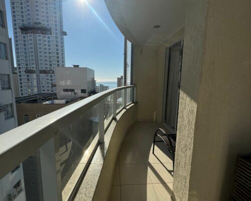 Vista para o Mar da Sacada e Sol da manhâ