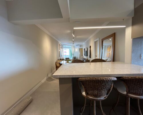 Sala parcialmente integrada